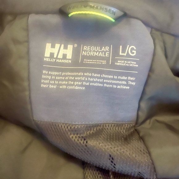 Helly Hansen Ski Jacket - Picture 7 of 16